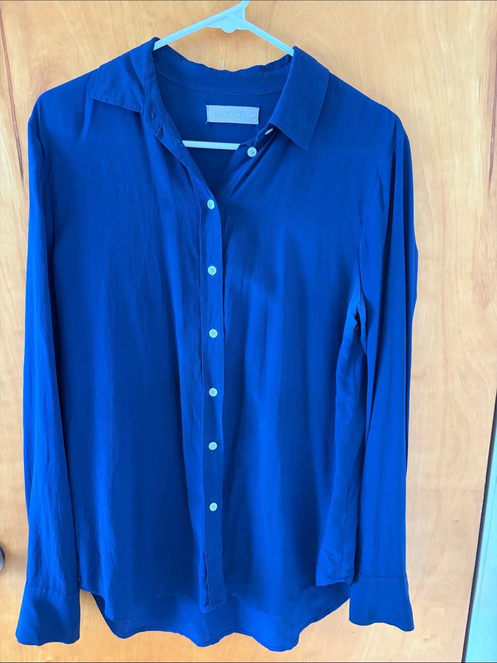 Everlane Women's Navy Blue Button-Down Shirt